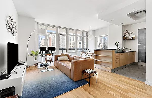 1st image of 325 5th Ave APT 26B