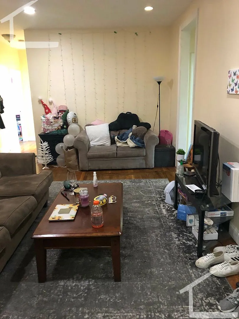 60 Thatcher St #5E Brookline MA 02446 — Photo 1