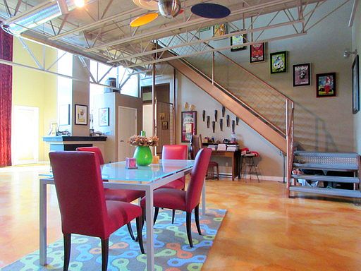 3rd image of 5090 Thunder River Cir
