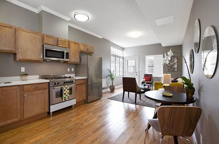 2nd image of 479 Greenwich St APT 4