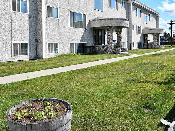 2nd image of 81 Slater Dr