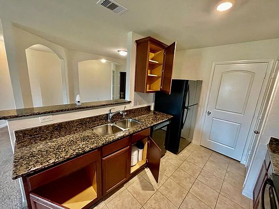 5th image of 22610 Cloverland Field Dr