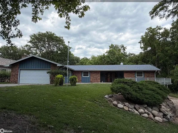 915 11th St SW, Humboldt, IA 50548