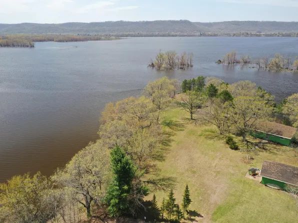 15632 679th St, Wabasha, MN 55981