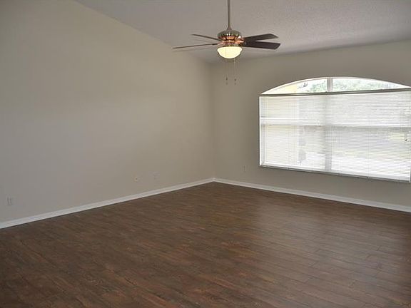 3rd image of 1533 Oak Valley Blvd