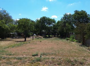 803 E Martin Luther King Dr, Ennis, TX 75119