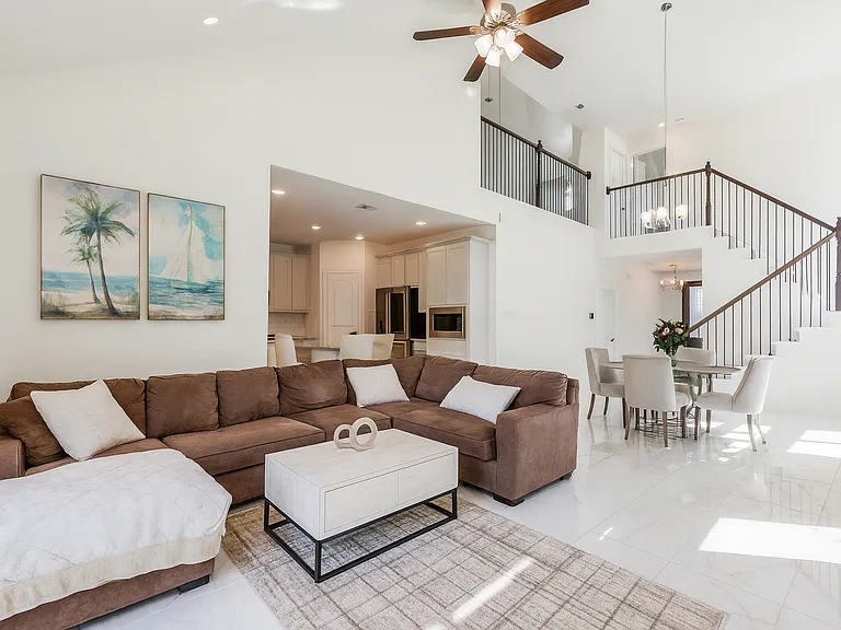 337 Gleneagles Dr — Photo 14