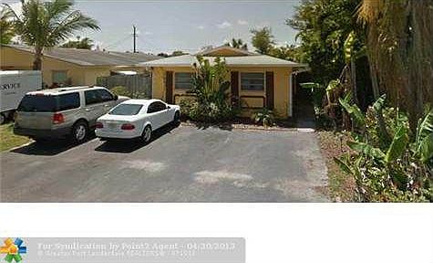 1st image of 844 SW 12th Ct