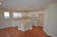 4th image of 710 Brittany Falls Ct