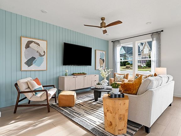 The Benchmark - Family Room