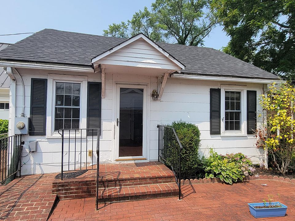 1st image of 1302 Sophia St #A