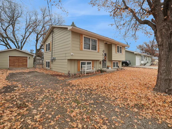 1008 N 8th Ave E, Newton, IA 50208