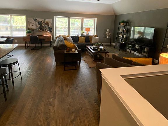 5th image of 2449 Gramercy Park Dr