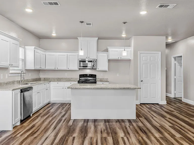 4210 Park St — Photo 2