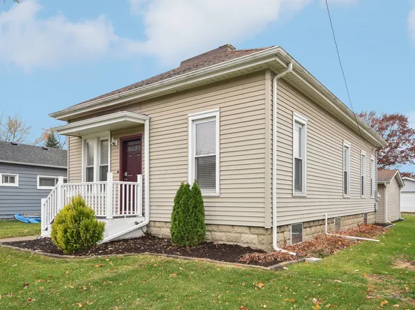 1208 Butler St, Morris, IL 60450