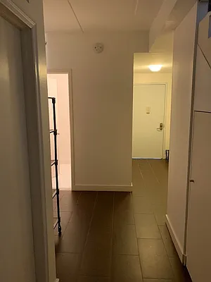 Rented by Carnegie Management Inc | media 8