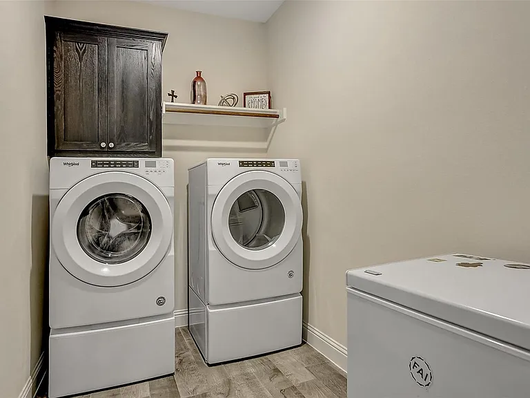 7205 Windy Meadow Dr — Photo 26