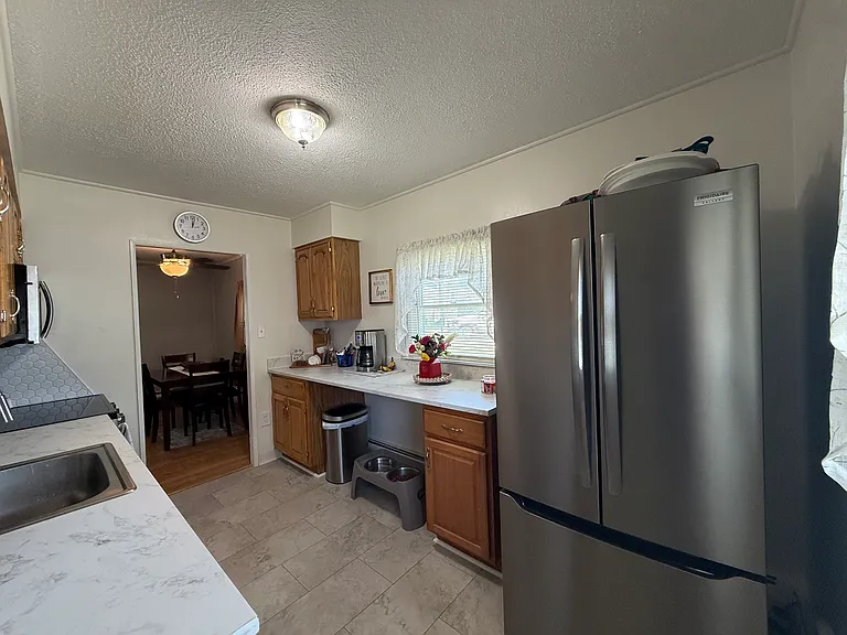 72 Lincoln Ave — Photo 7