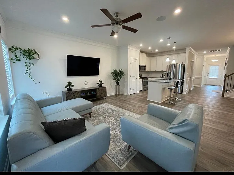 1115 Watermark Way — Photo 24