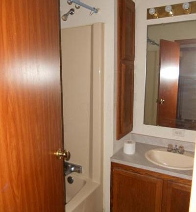 5th image of 726 Dexter Ave
