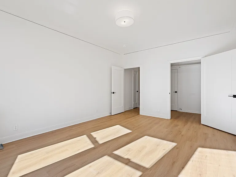 1840 Sacramento St #202 — Photo 4