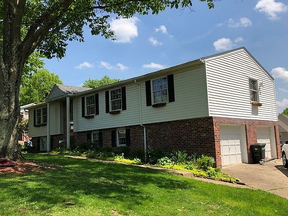 3rd image of 42 Dogwood Dr