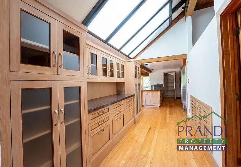 377 Summit Ave — Photo 10