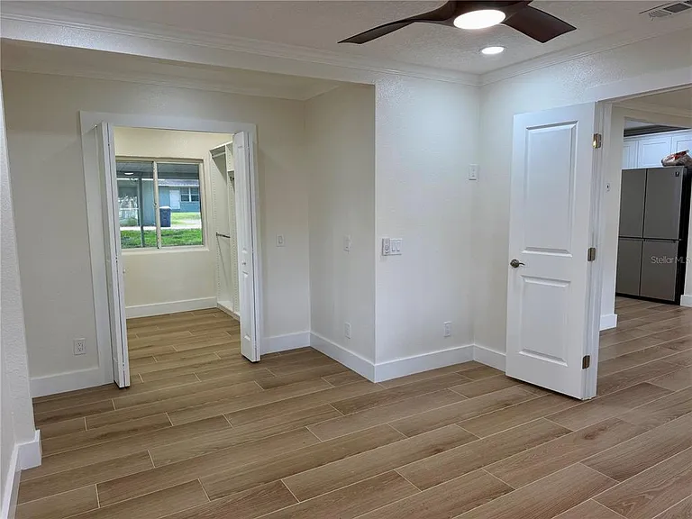 301 S Seminole Ave — Photo 28