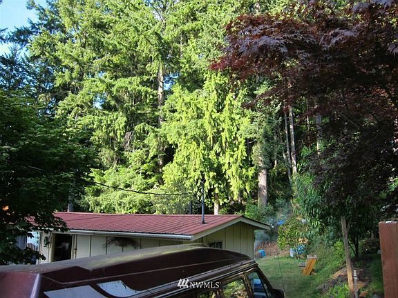 3rd image of 31 E Twanoh Tides