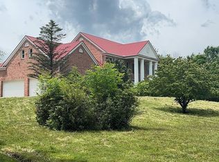 129 Purvis Rd, Butler, PA 16001
