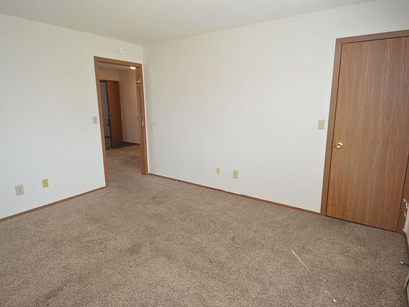 5th image of 5016 6th Ave N #2