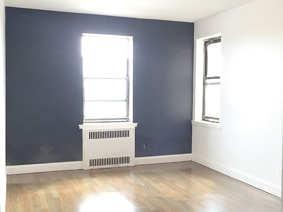 4th image of 58 Brooklyn Ave #2