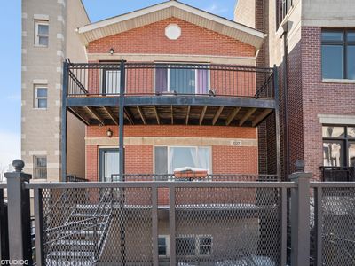 1327 W Walton St, Chicago, IL, 60642