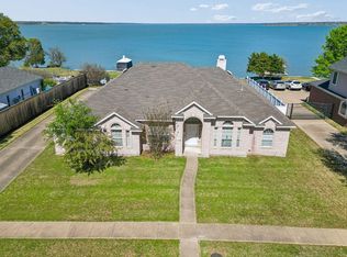 9001 Briarcrest Dr, Rowlett, TX 75089