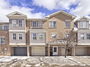 6 Archibald Mews, Toronto, ON M1P 0A4