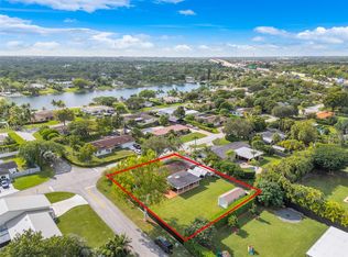 10901 SW 116th St, Miami, FL 33176