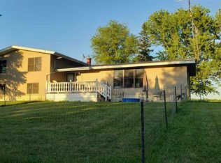 735 London Rd, Deerfield, WI 53531