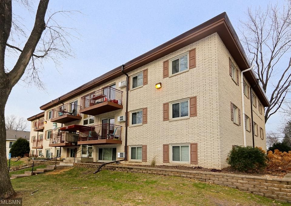 1st image of 240 Wentworth Ave W APT 103
