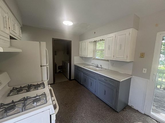 5th image of 1022 Coral St