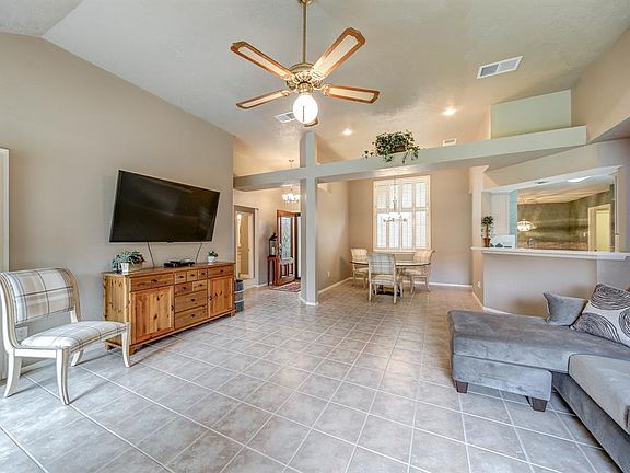 5th image of 5609 Village Park Dr