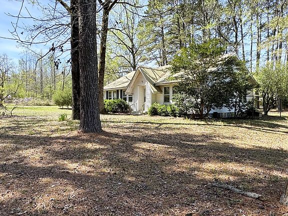 2nd image of 108 Sue Calhoun St