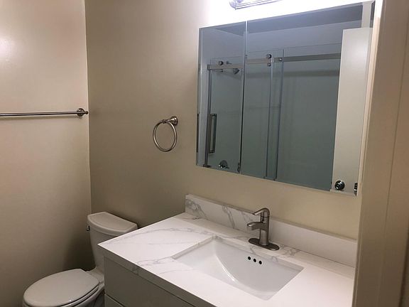 4th image of 1001 N Altadena Dr #1