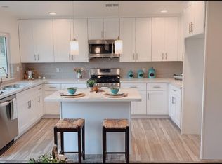 1383 Elmwood St, Upland, CA 91786
