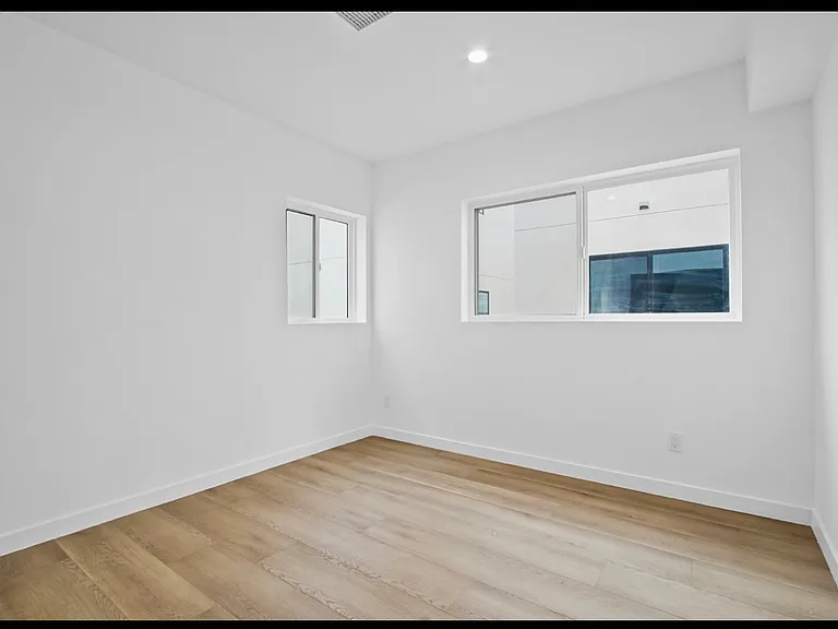 7634 Morella Ave #2 — Photo 8