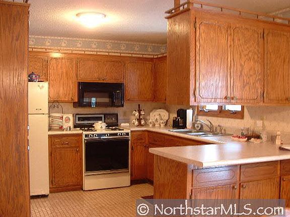 4th image of 817 Meadowwood Drive