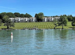 130 Sailors Cove Dr UNIT 1303, Moneta, VA 24121