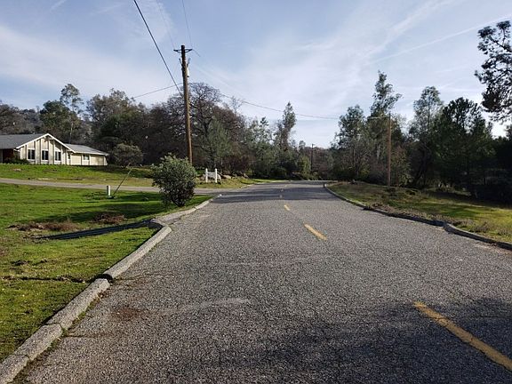 4th image of 43115 Running Deer Dr