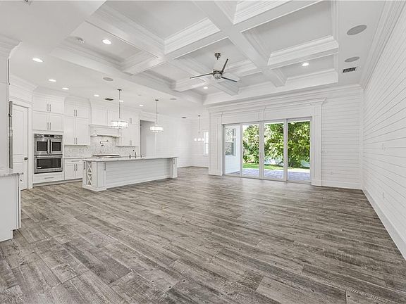 5th image of 115 Henry Sewall Way