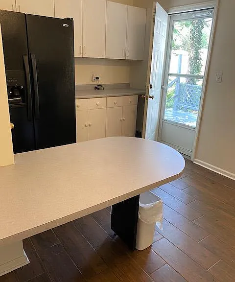 1410 W 48th St — Photo 5