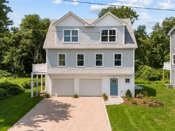 55 Brooklyn Rd, Narragansett, RI 02882